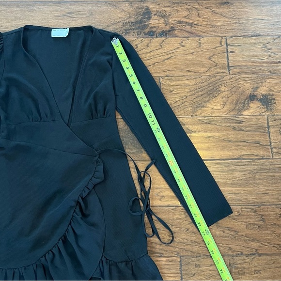 ASOS Design Black Ruffle Wrap Dress Size 4 Deep Plunging V-Neck Short Above Knee - Picture 10 of 16